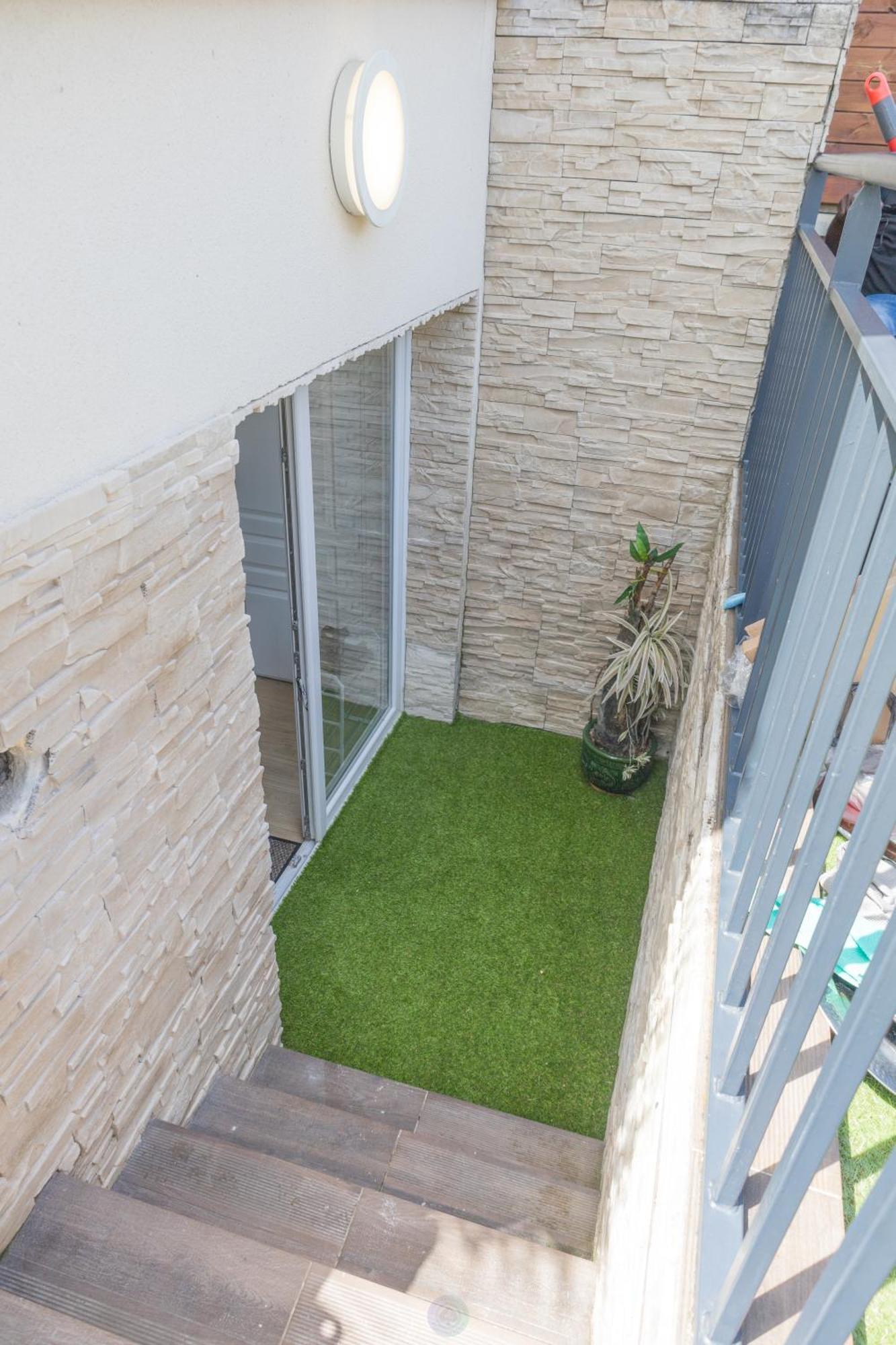 The Silent Green Lounge, Noisiel Exteriör bild