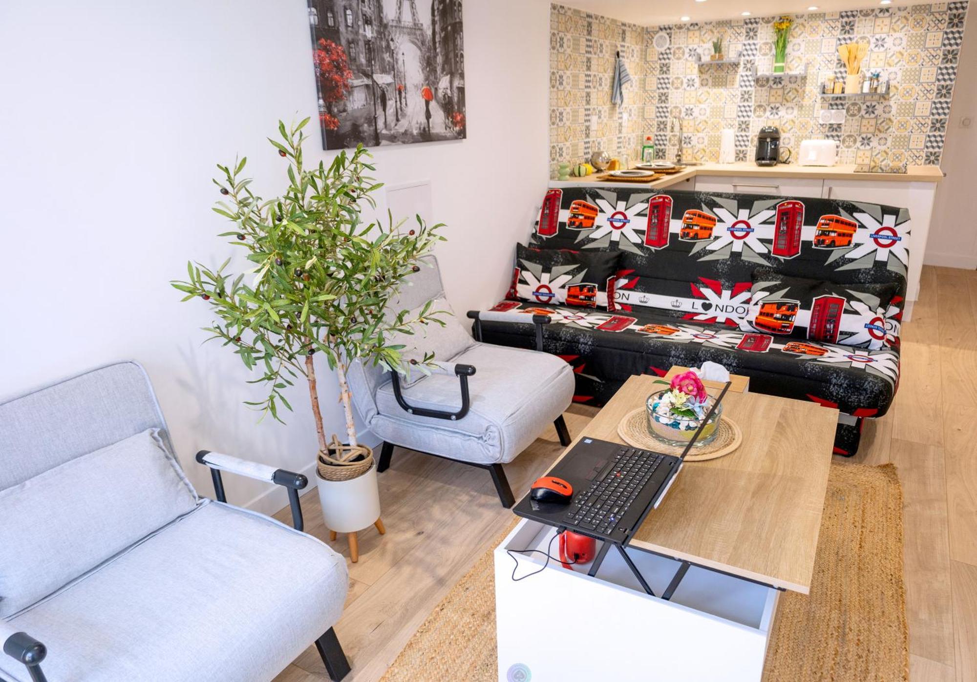 The Silent Green Lounge, Noisiel Exteriör bild